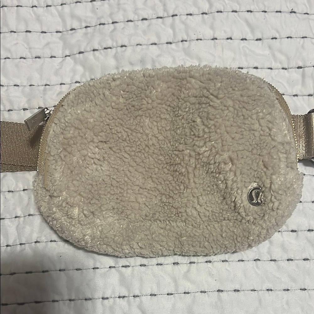 Lululemon Sherpa Belt Bag 1liter